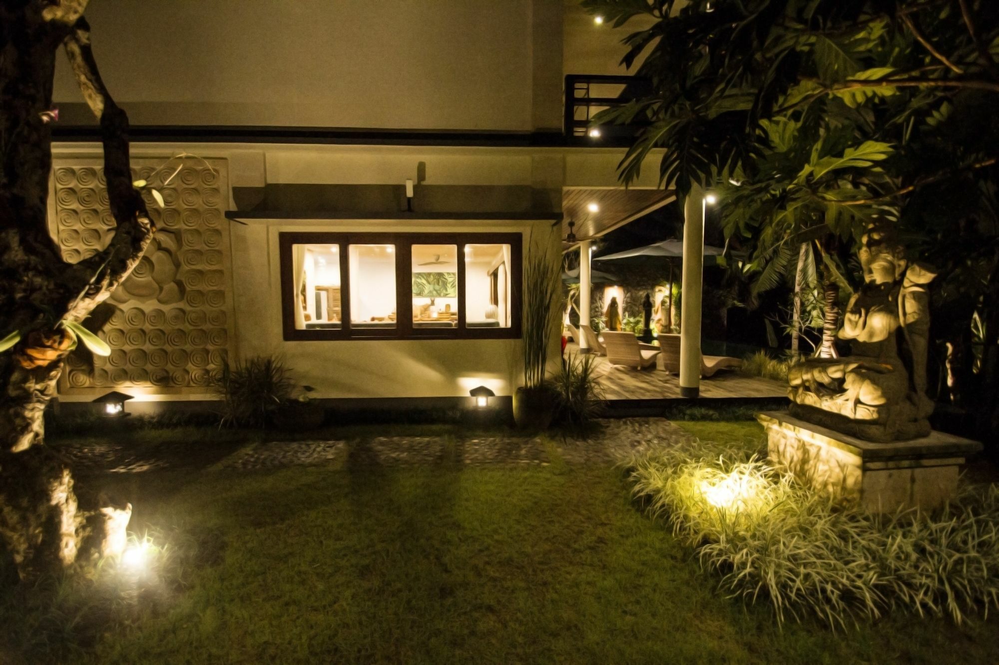 D'legon Luxury *